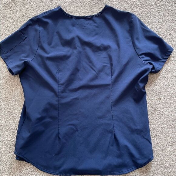 Ladies scrub top - Picture 5 of 7